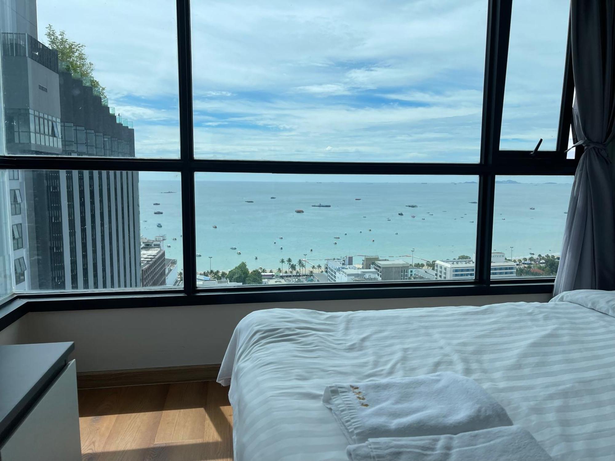 Ferienwohnung The Base Pattaya By Feng Exterior foto
